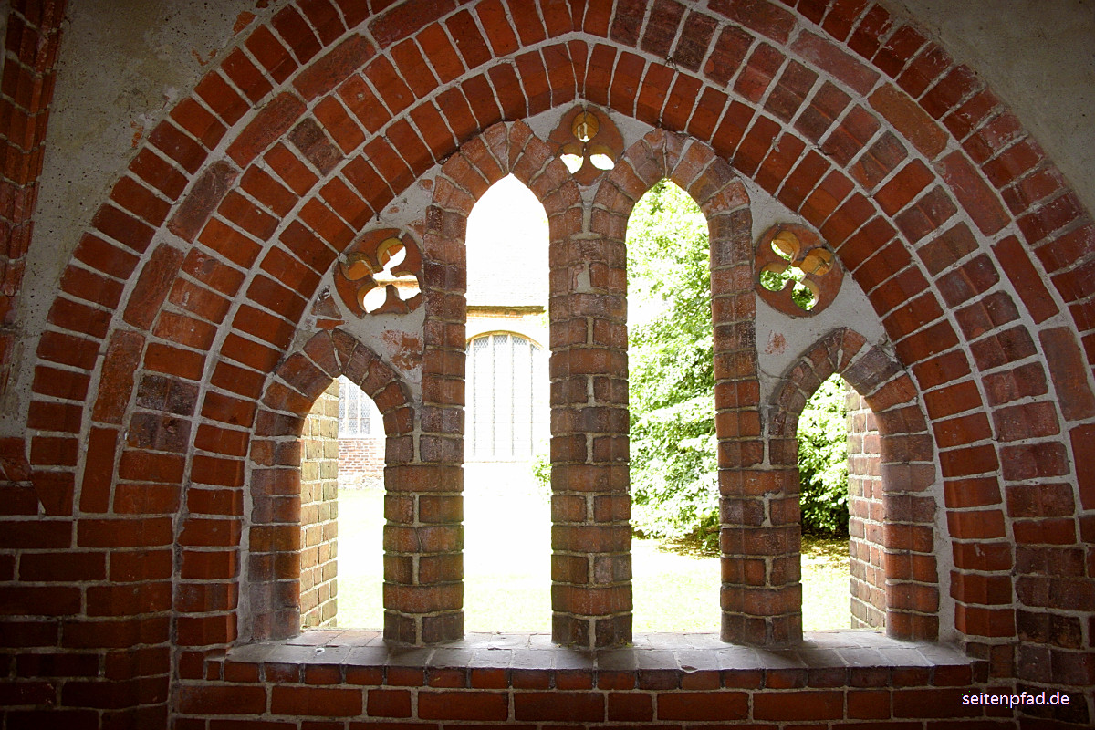 Fenster im südlichen Kreuzgangflügel